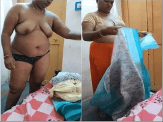 Desi Telugu Bhabhi Shows Her Nude Body part 2